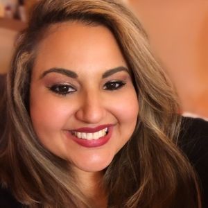 Meet your Posher, Renee